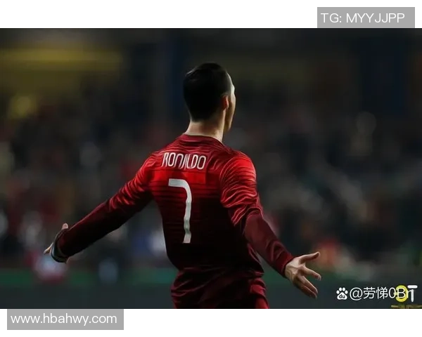 以C罗为偶像的粉丝球星如何在绿茵场上崭露头角的故事