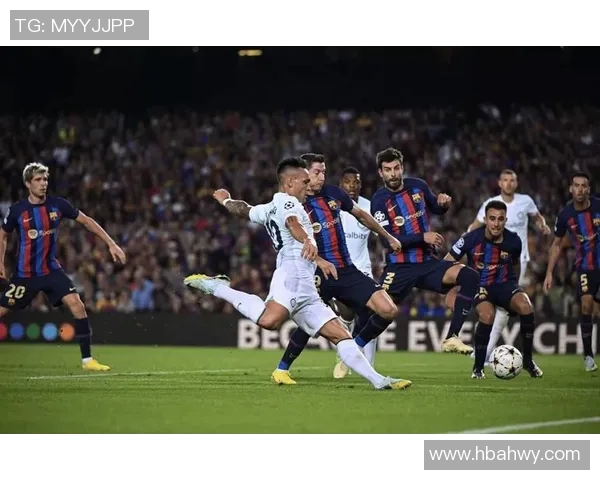 球星风采：探索足球世界中的顶级球员与精彩瞬间