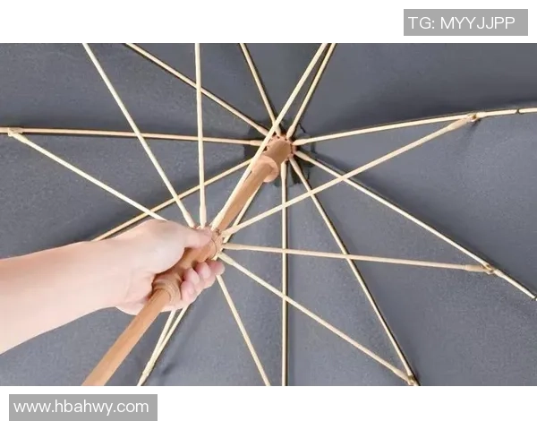 足球球星伞自动创新技术推动球员防护新潮流提升比赛表现