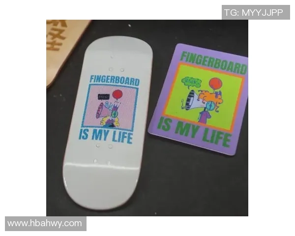 足球球星手指滑板潮流玩具引爆年轻人创意运动新风尚